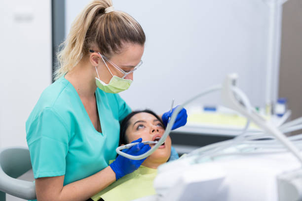 Best Emergency Tooth Extraction in USA